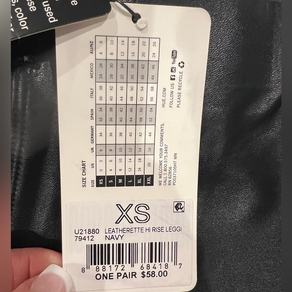 NWT HUE NAVY FAUX LEGGINGS - Picture 6 of 6